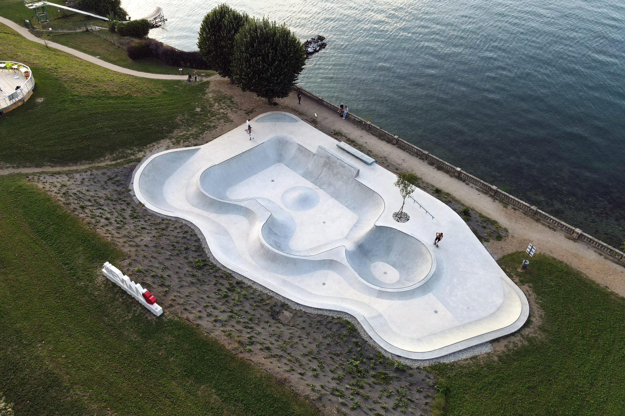 skateparksdefrance gip image skatepark evian scaled